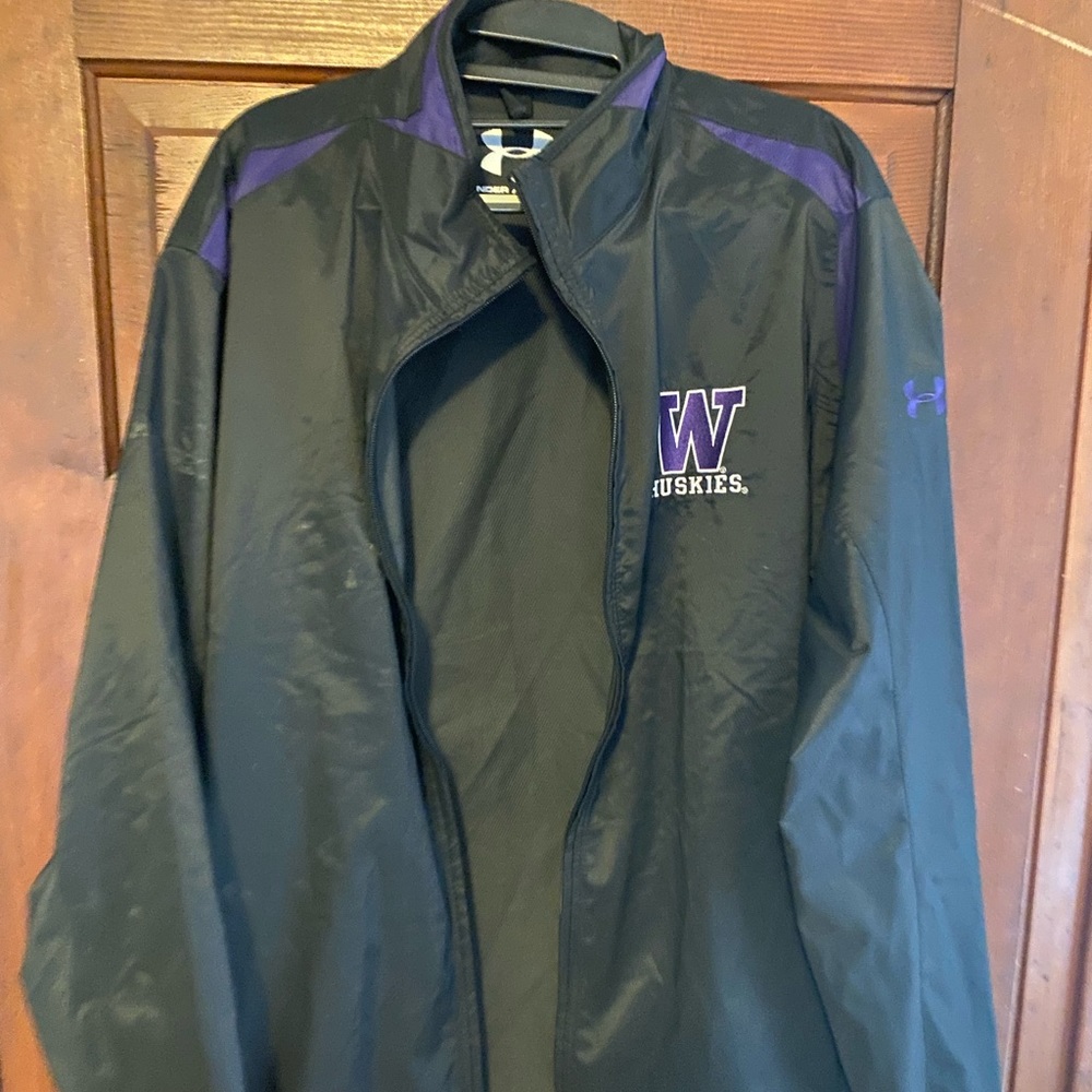 University of Washington (go dawgs!!!) under armour shell jacket